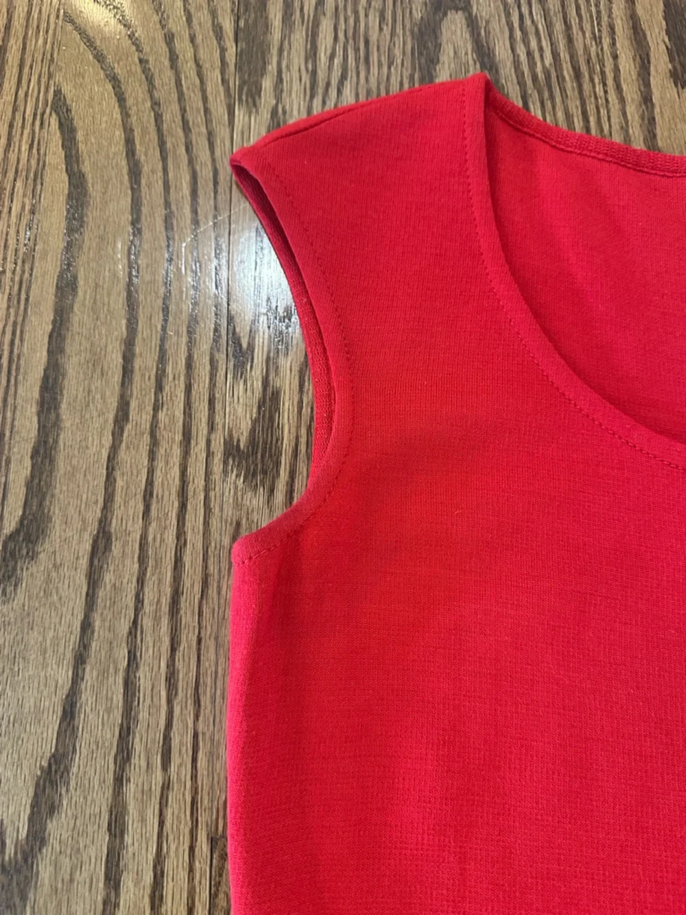 St. John Sleeveless Red Sheath Dress, Sz 6 - Picture 6 of 12